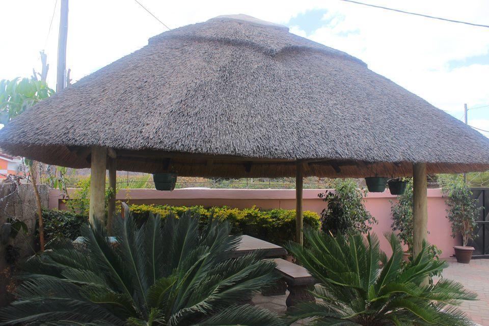 Upper Room Guest House Francistown Exteriör bild