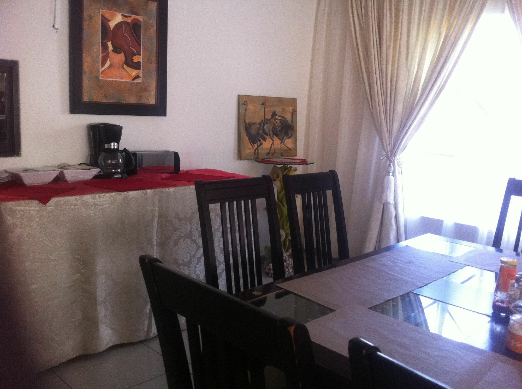 Upper Room Guest House Francistown Exteriör bild