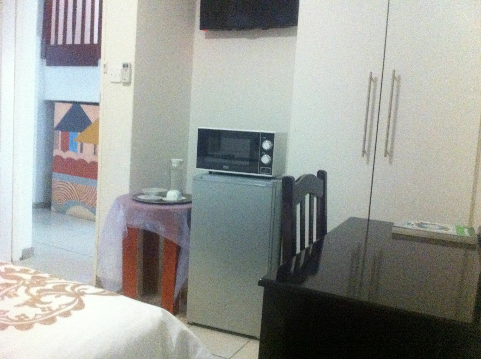 Upper Room Guest House Francistown Exteriör bild
